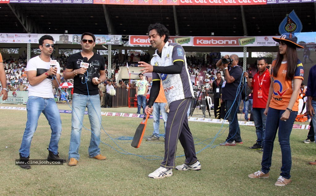 CCL 4 Veer Marathi Vs Mumbai Heroes Match - 136 / 190 photos
