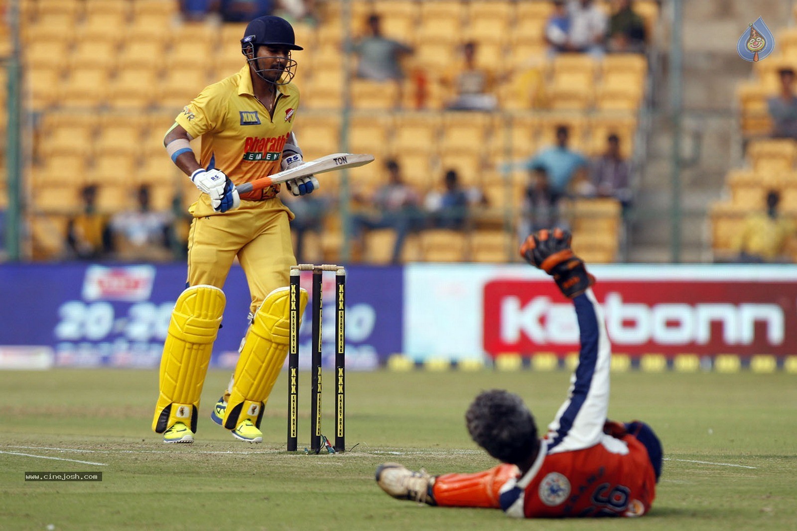 CCL 5 Chennai Rhinos Vs Veer Marathi Match Photos - 37 / 90 photos