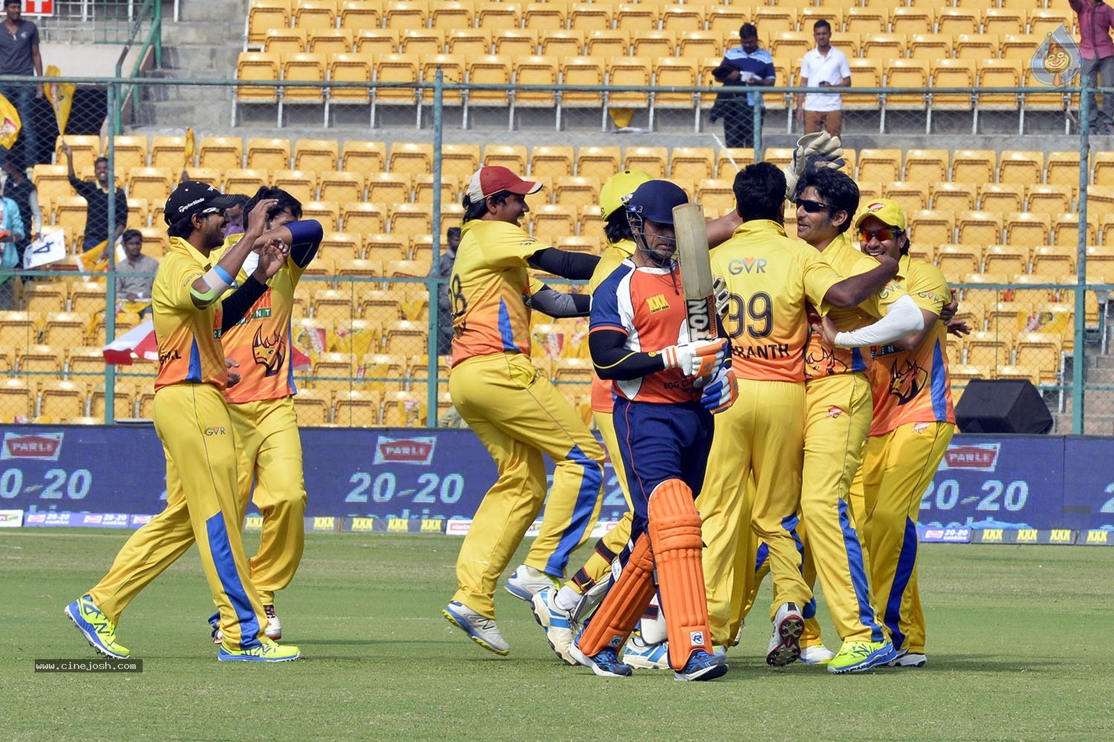 CCL 5 Chennai Rhinos Vs Veer Marathi Match Photos - 68 / 90 photos