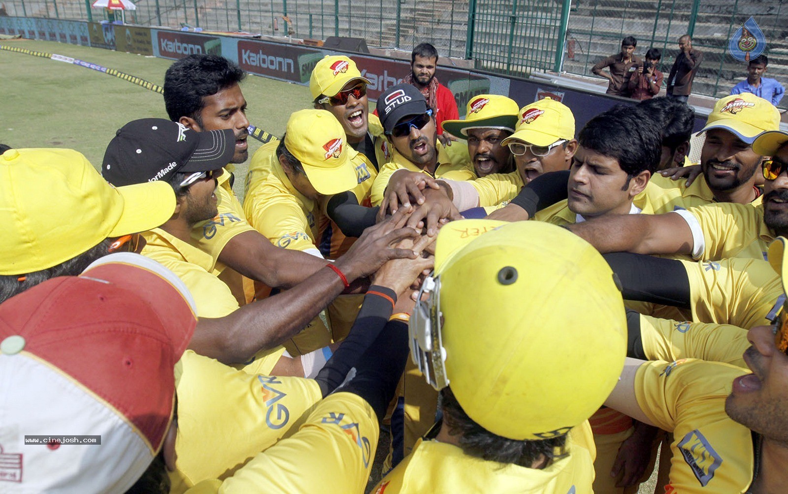 CCL 5 Chennai Rhinos Vs Veer Marathi Match Photos - 78 / 90 photos