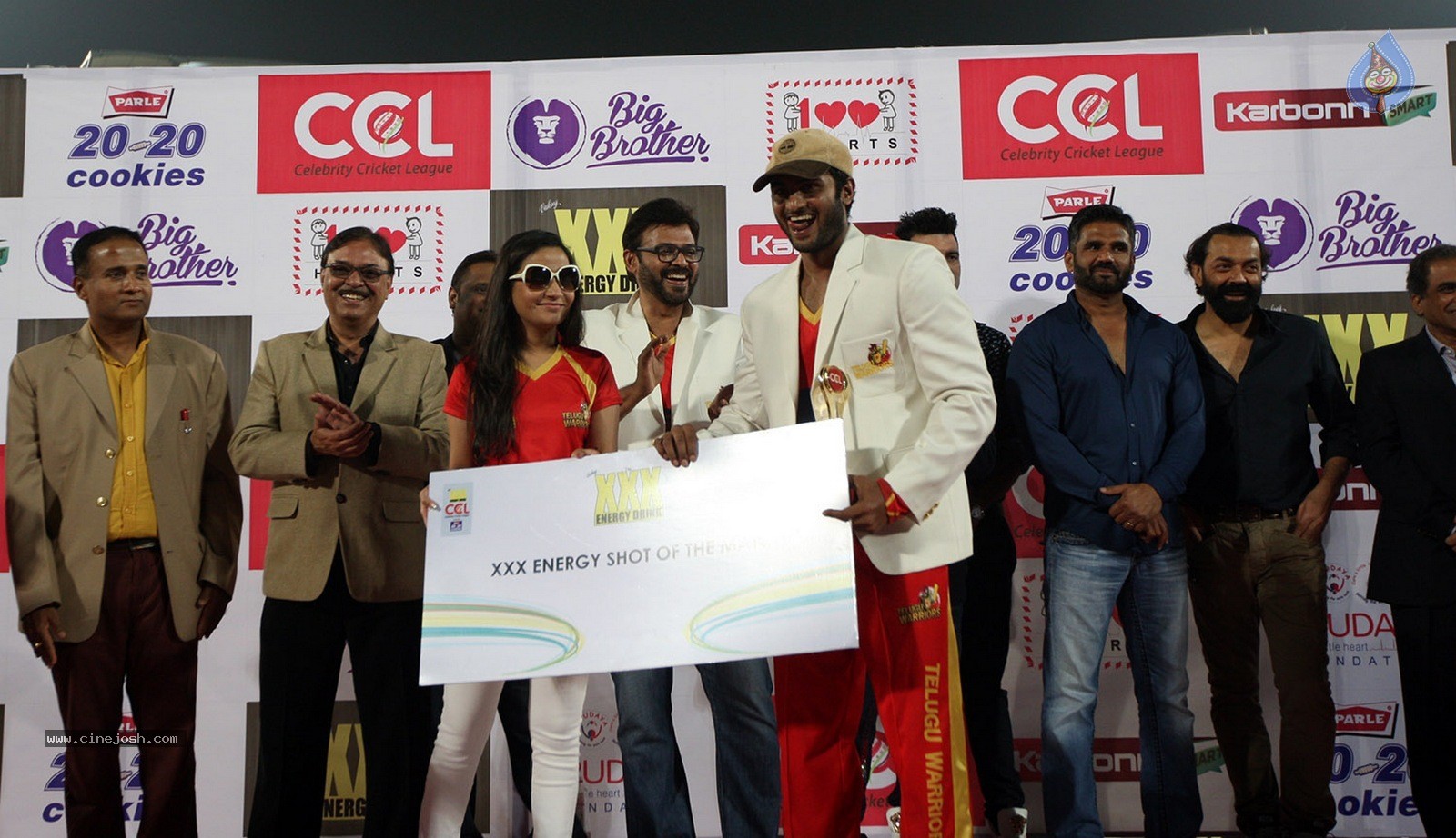 CCL 5 Final Telugu Warriors vs Chennai Rhinos Match Photos 02 - 25 / 195 photos