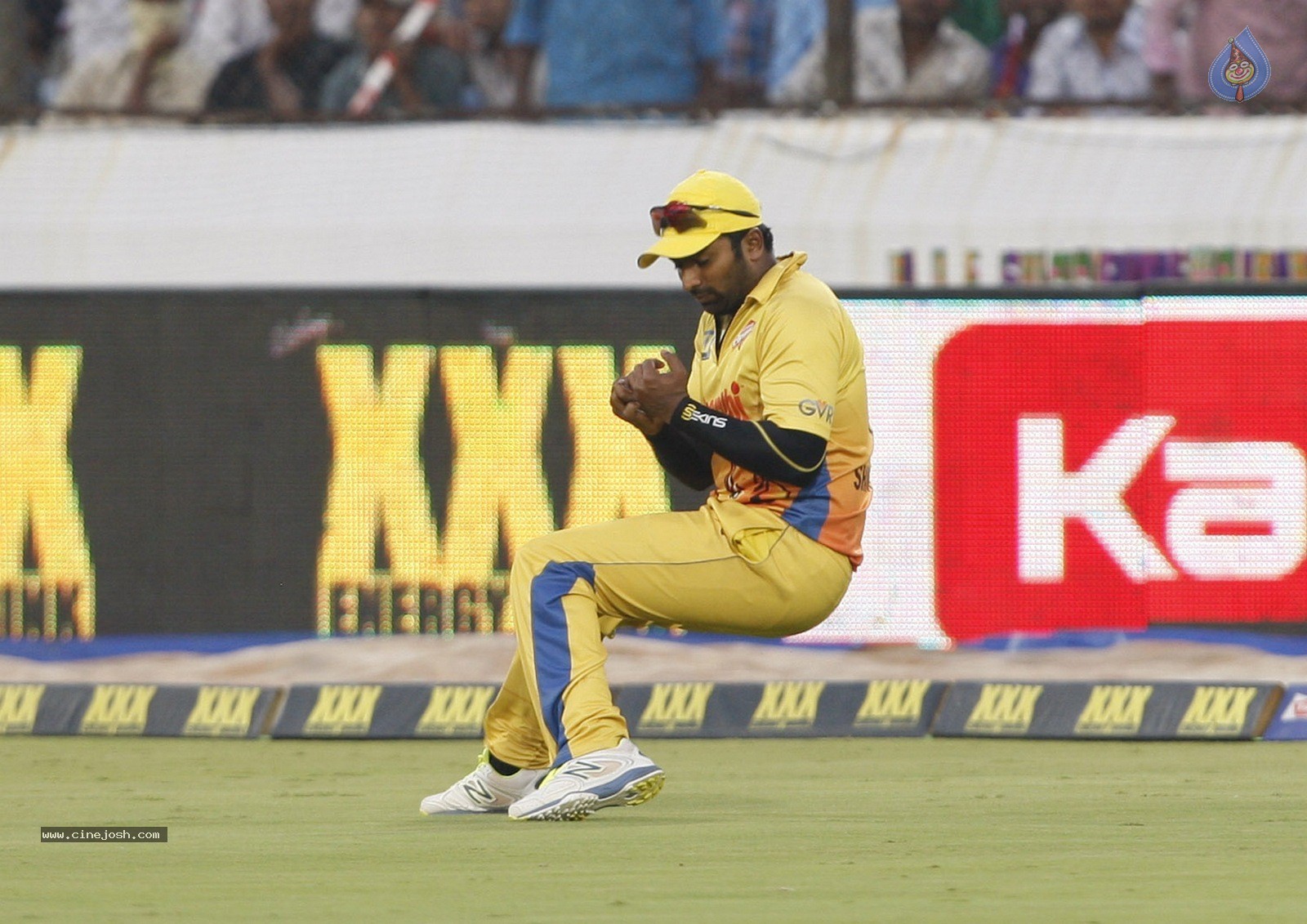 CCL 5 Final Telugu Warriors vs Chennai Rhinos Match Photos 02 - 26 / 195 photos