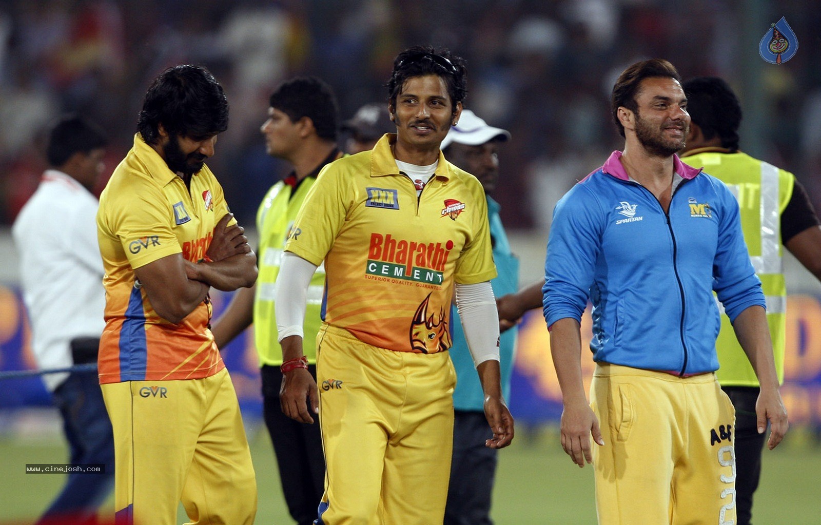 CCL 5 Final Telugu Warriors vs Chennai Rhinos Match Photos 02 - 44 / 195 photos
