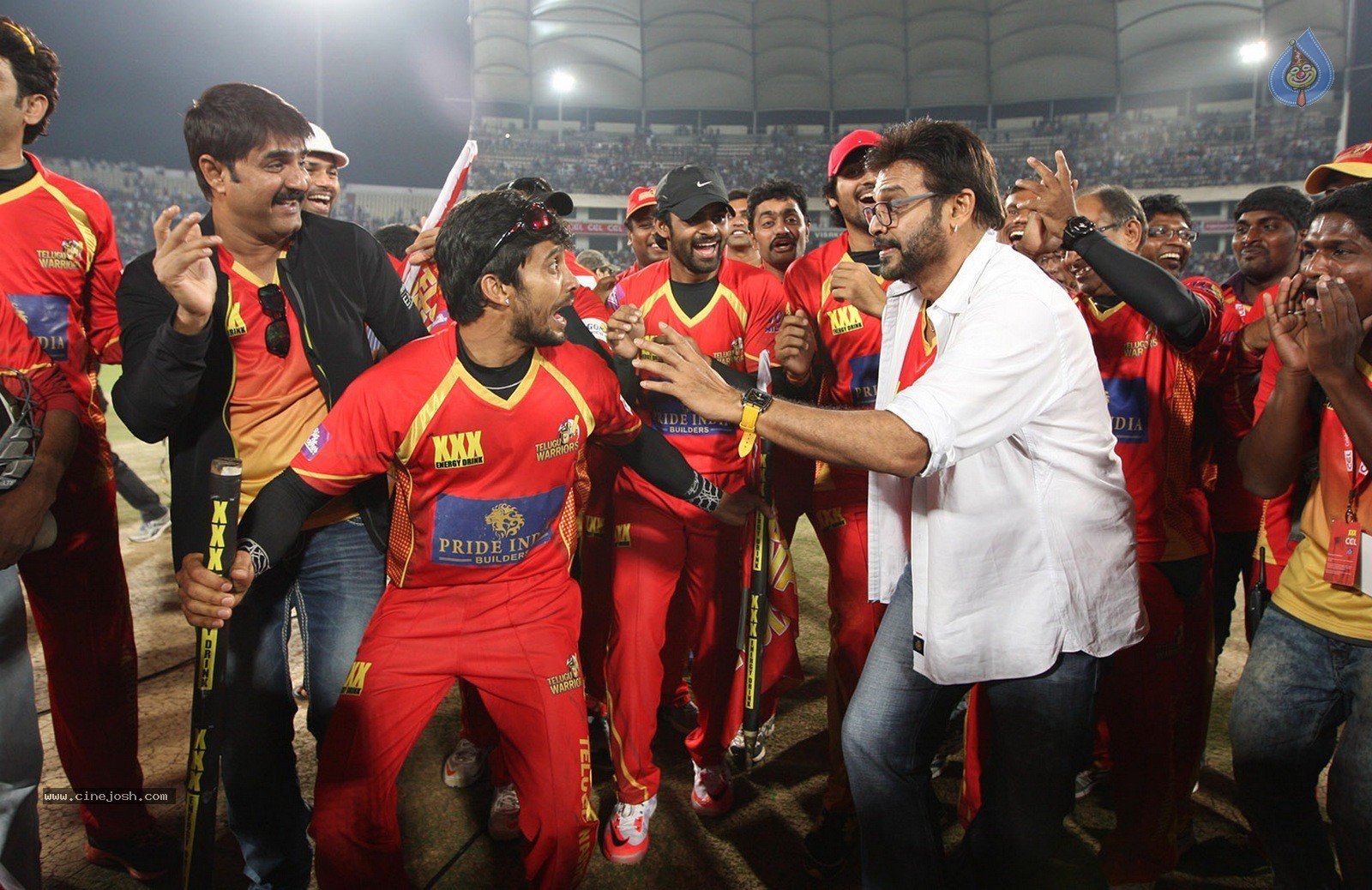 CCL 5 Final Telugu Warriors vs Chennai Rhinos Match Photos 02 - 84 / 195 photos