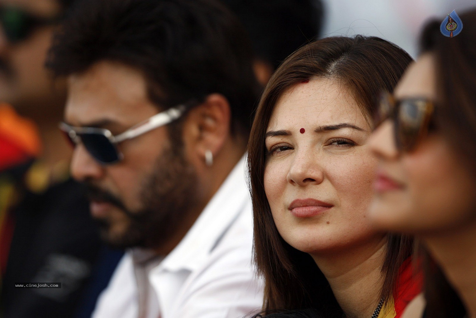 CCL 5 Final Telugu Warriors vs Chennai Rhinos Match Photos 02 - 92 / 195 photos