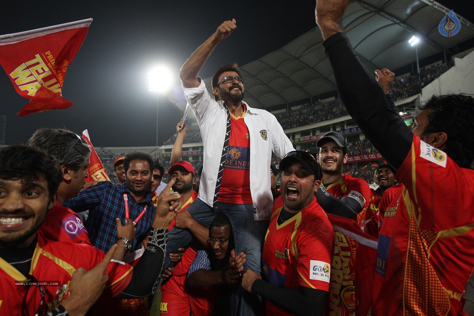 CCL 5 Final Telugu Warriors vs Chennai Rhinos Match Photos 02 - 191 / 195 photos