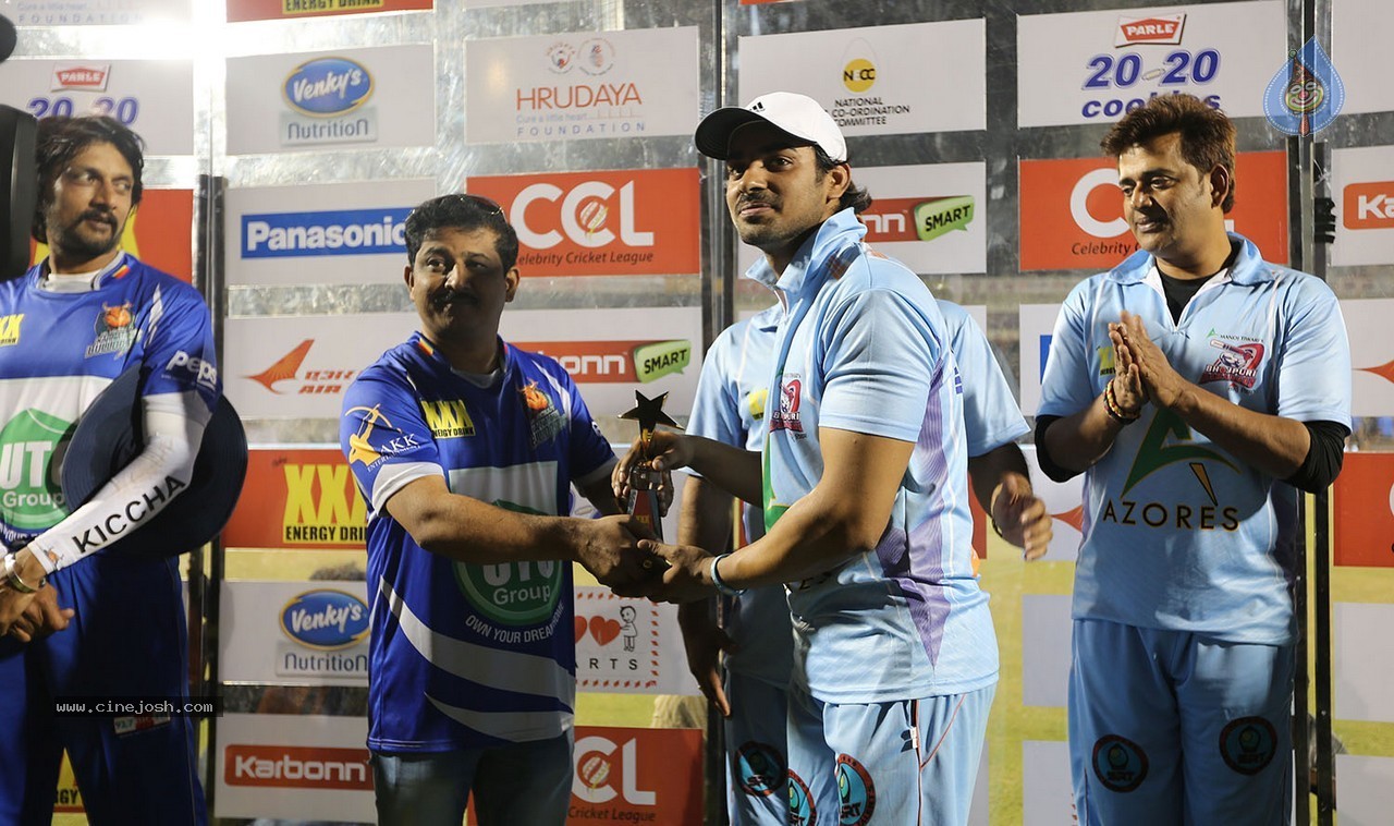 CCL 5 Karnataka Bulldozers Vs Bhojpuri Dabanggs Match - 5 / 58 photos