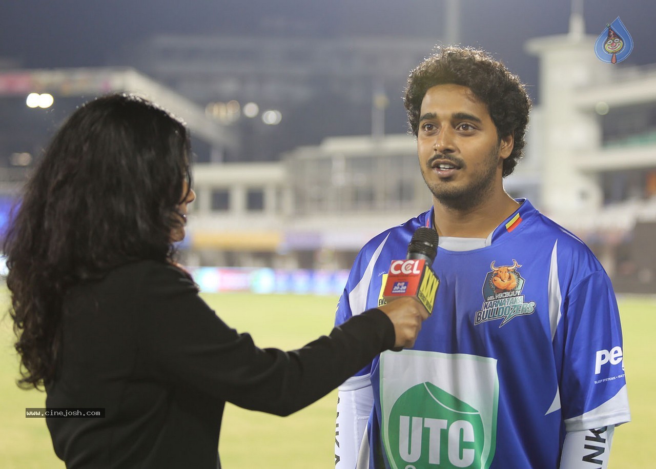 CCL 5 Karnataka Bulldozers Vs Bhojpuri Dabanggs Match - 10 / 58 photos