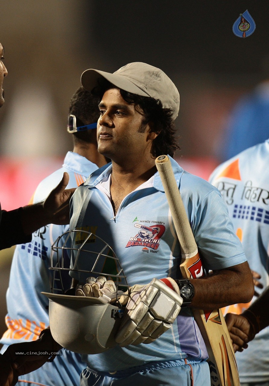 CCL 5 Karnataka Bulldozers Vs Bhojpuri Dabanggs Match - 18 / 58 photos