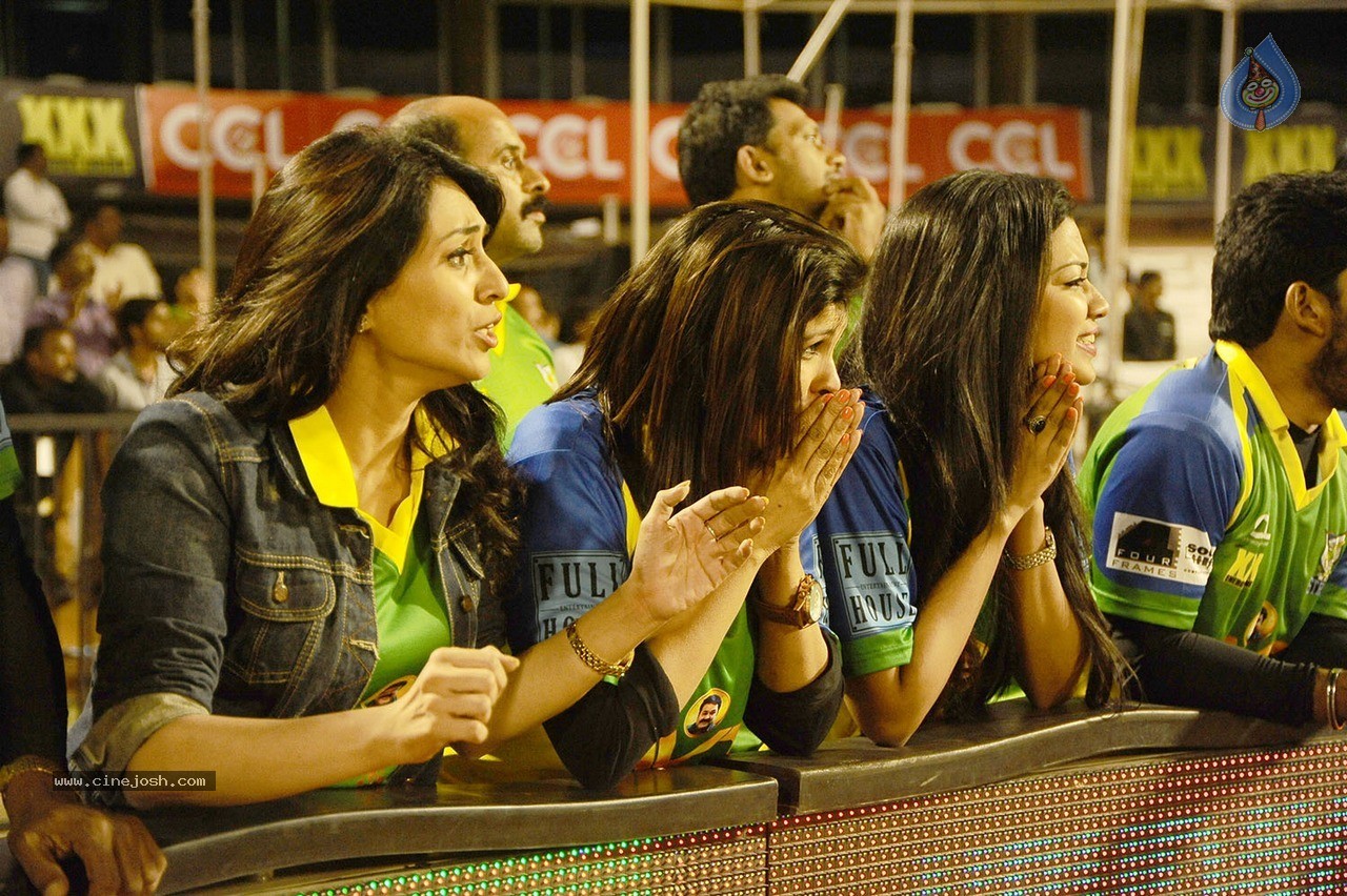 CCL 5 Kerala Strikers Vs Veer Marathi Match Photos - 17 / 80 photos