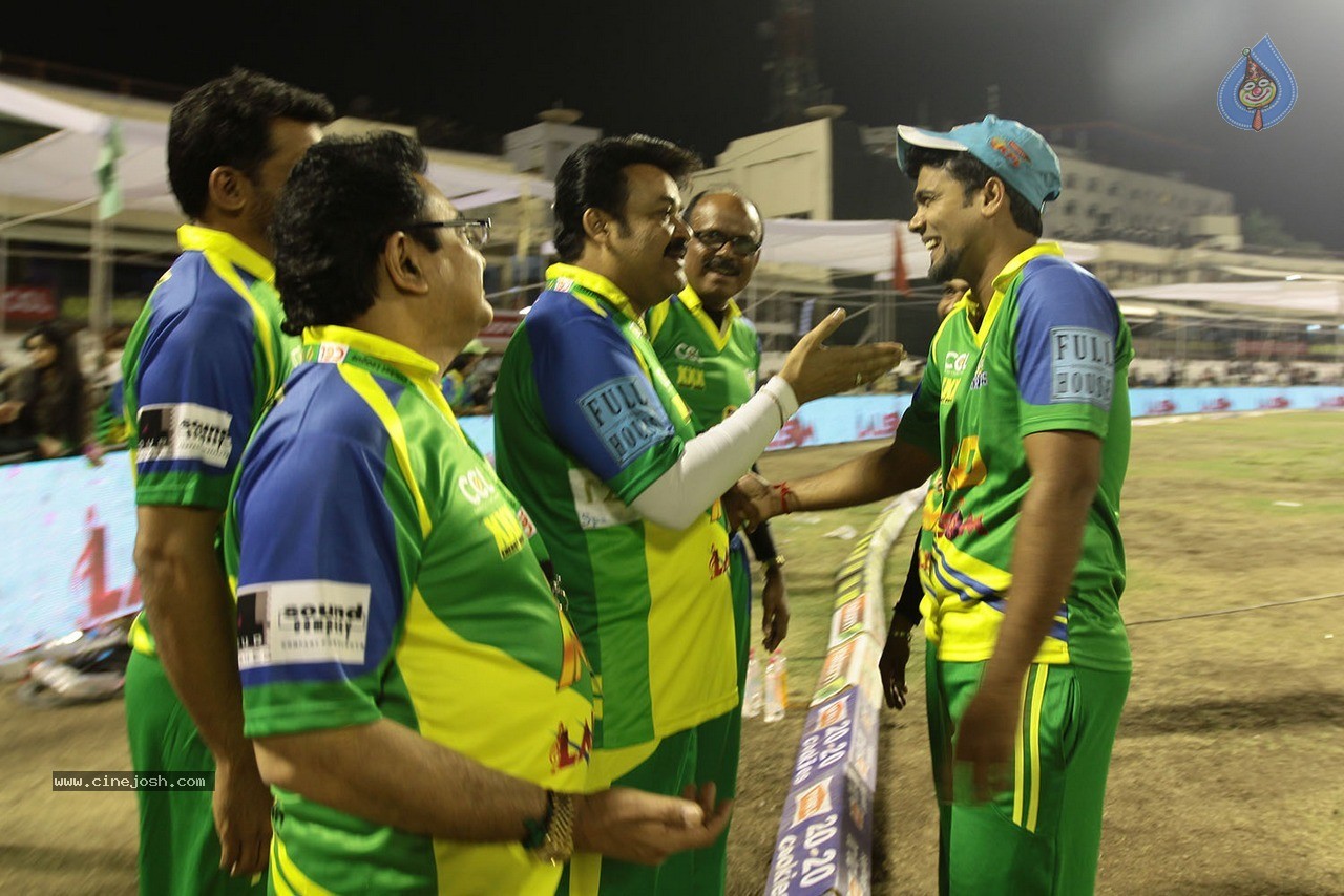CCL 5 Kerala Strikers Vs Veer Marathi Match Photos - 18 / 80 photos