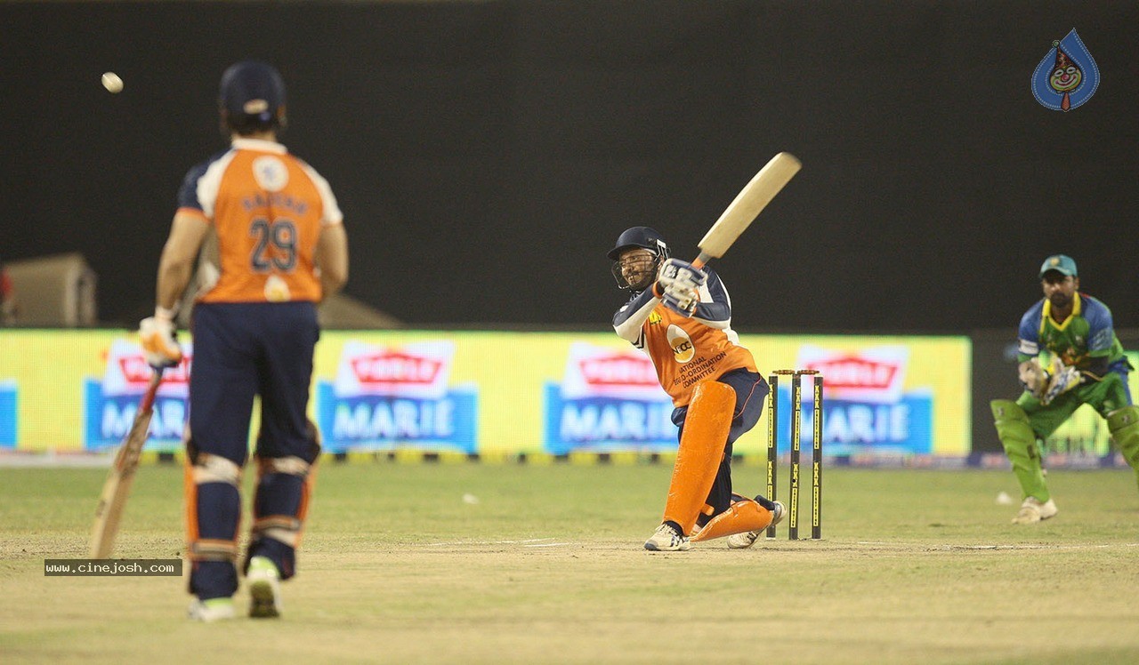 CCL 5 Kerala Strikers Vs Veer Marathi Match Photos - 24 / 80 photos
