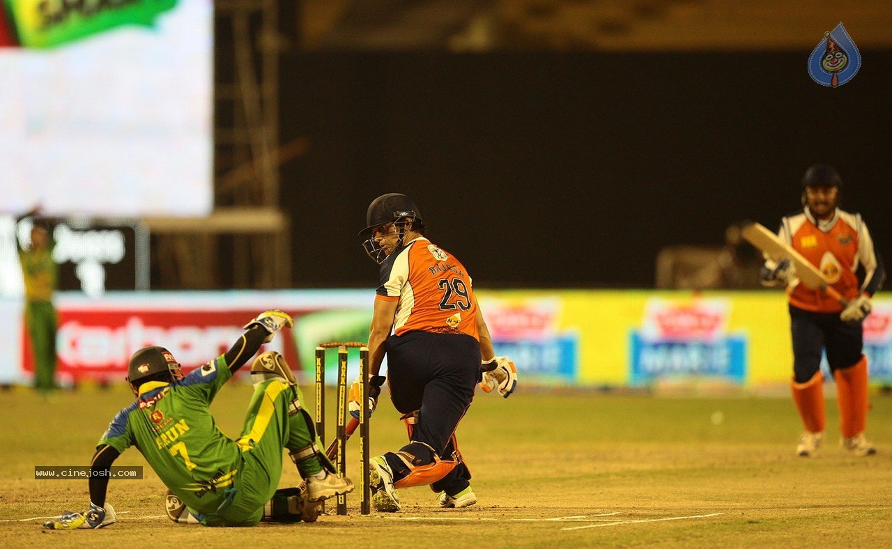 CCL 5 Kerala Strikers Vs Veer Marathi Match Photos - 63 / 80 photos
