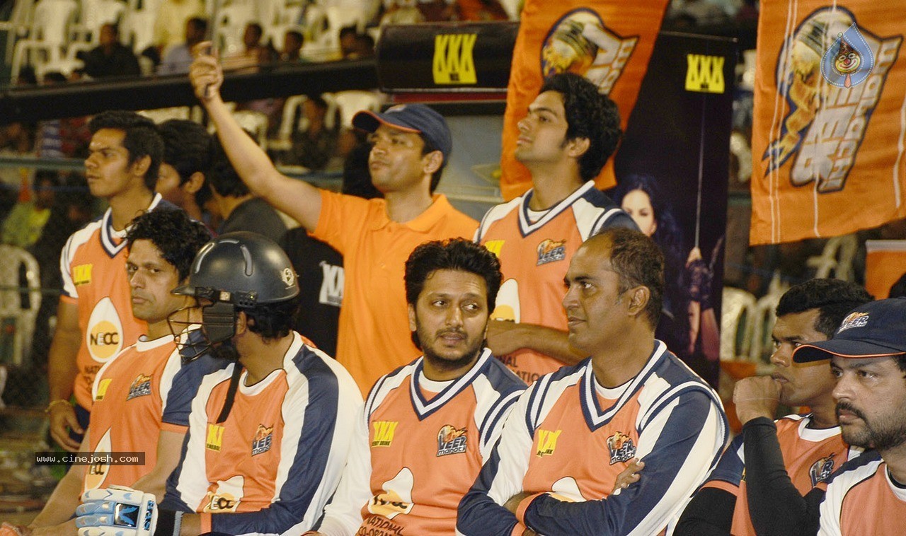 CCL 5 Kerala Strikers Vs Veer Marathi Match Photos - 71 / 80 photos