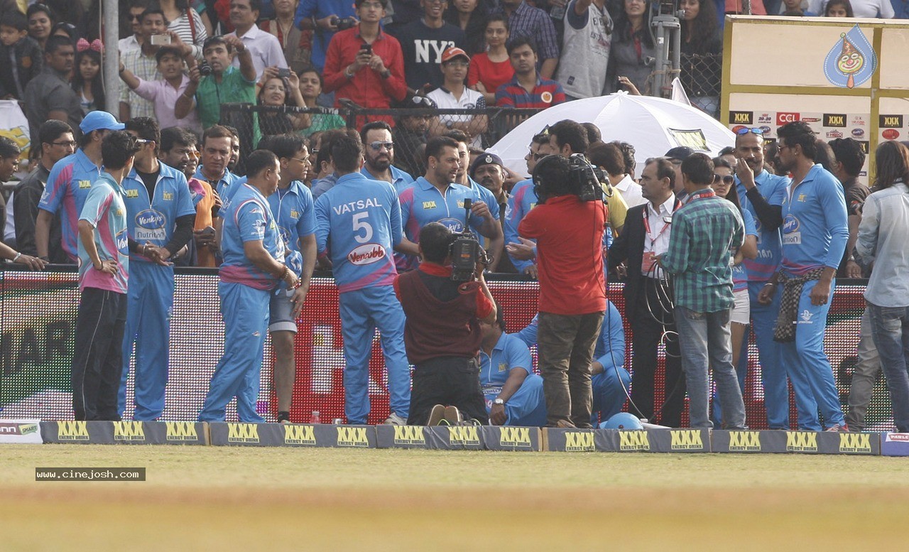 CCL 5 Mumbai Heroes Vs Chennai Rhinos Match Photos - 9 / 146 photos