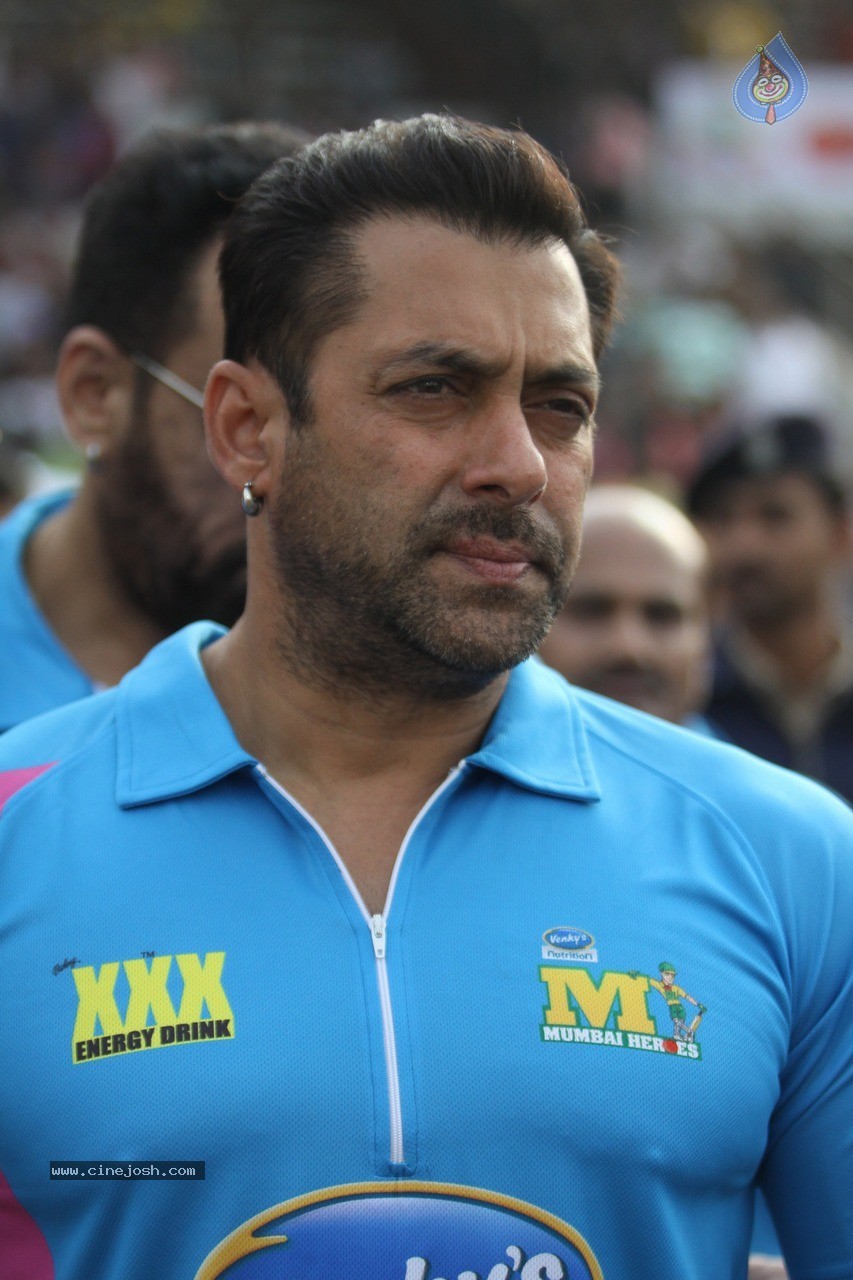 CCL 5 Mumbai Heroes Vs Chennai Rhinos Match Photos - 50 / 146 photos