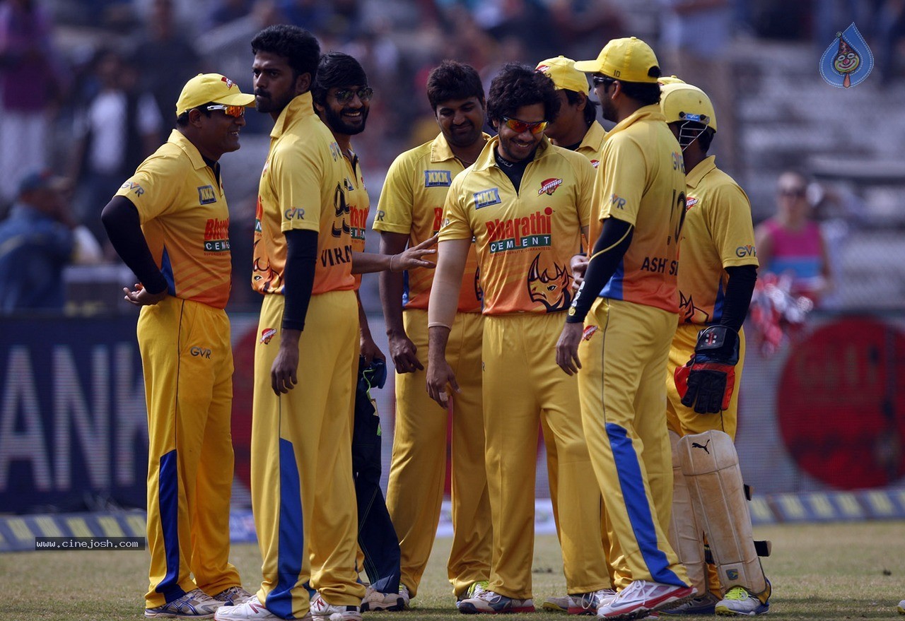 CCL 5 Mumbai Heroes Vs Chennai Rhinos Match Photos - 62 / 146 photos