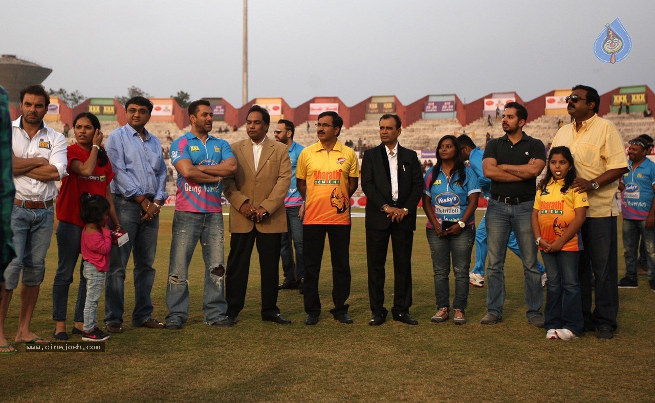 CCL 5 Mumbai Heroes Vs Chennai Rhinos Match Photos - 92 / 146 photos