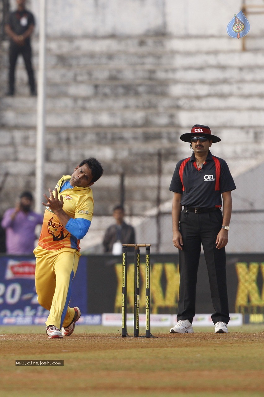 CCL 5 Mumbai Heroes Vs Chennai Rhinos Match Photos - 96 / 146 photos
