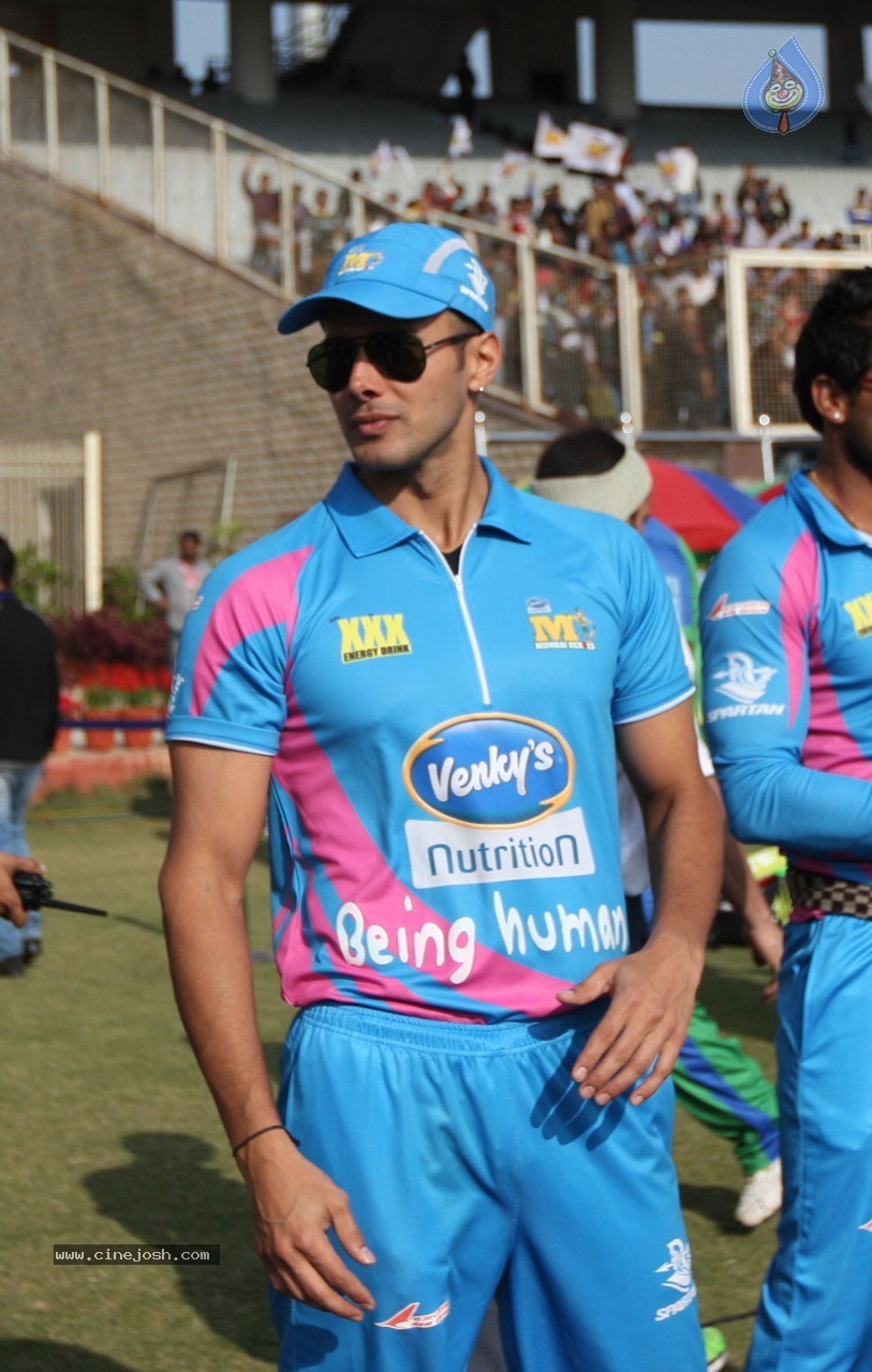 CCL 5 Mumbai Heroes vs Kerala Strikers Match Photos - 11 / 120 photos