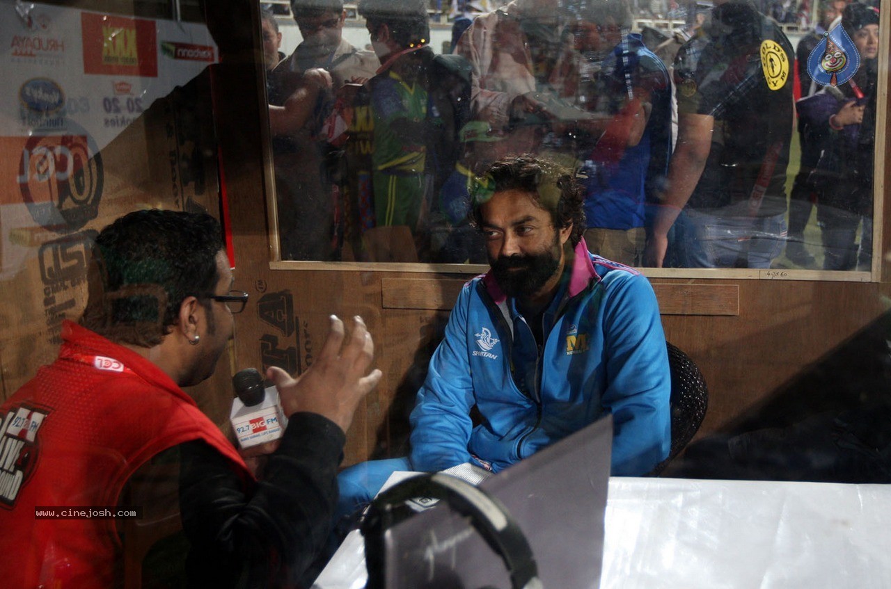 CCL 5 Mumbai Heroes vs Kerala Strikers Match Photos - 26 / 120 photos