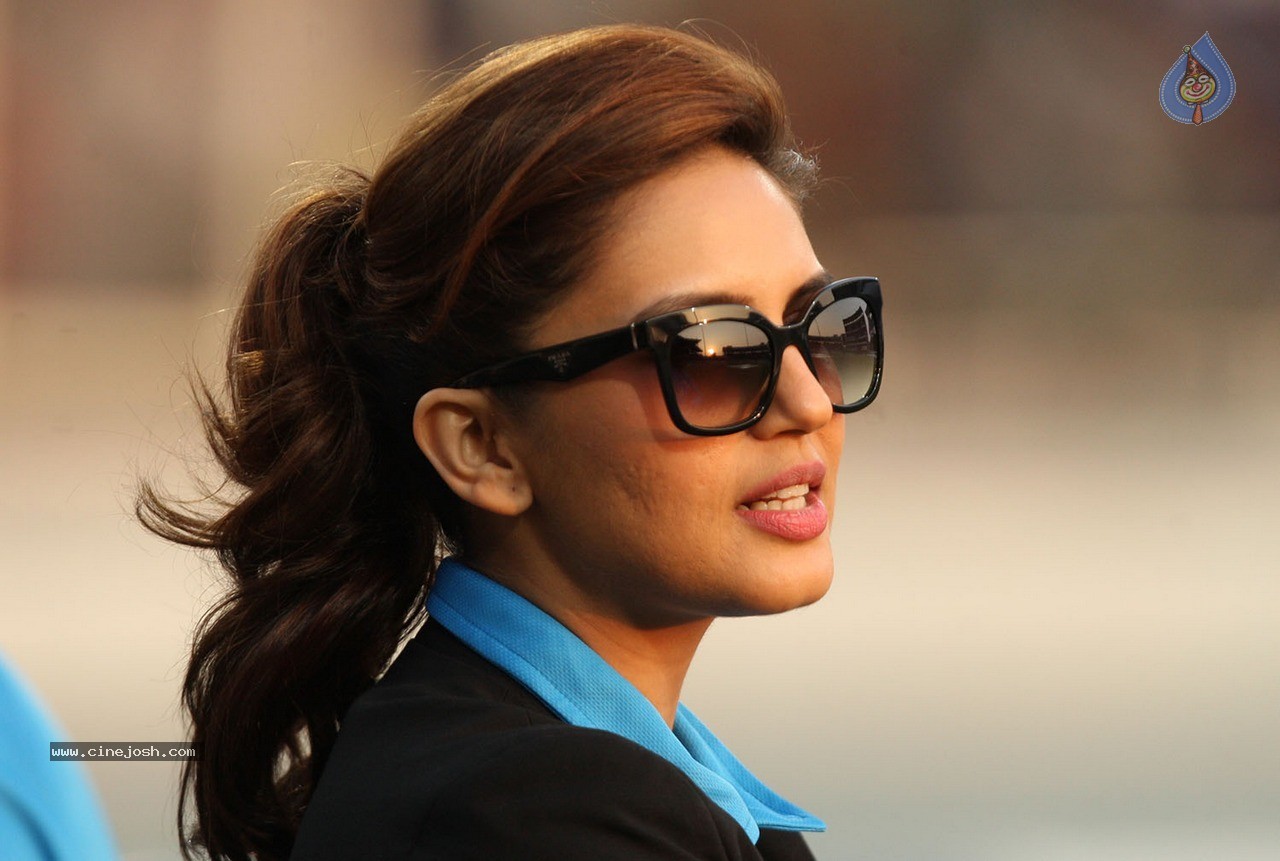 CCL 5 Mumbai Heroes vs Kerala Strikers Match Photos - 48 / 120 photos