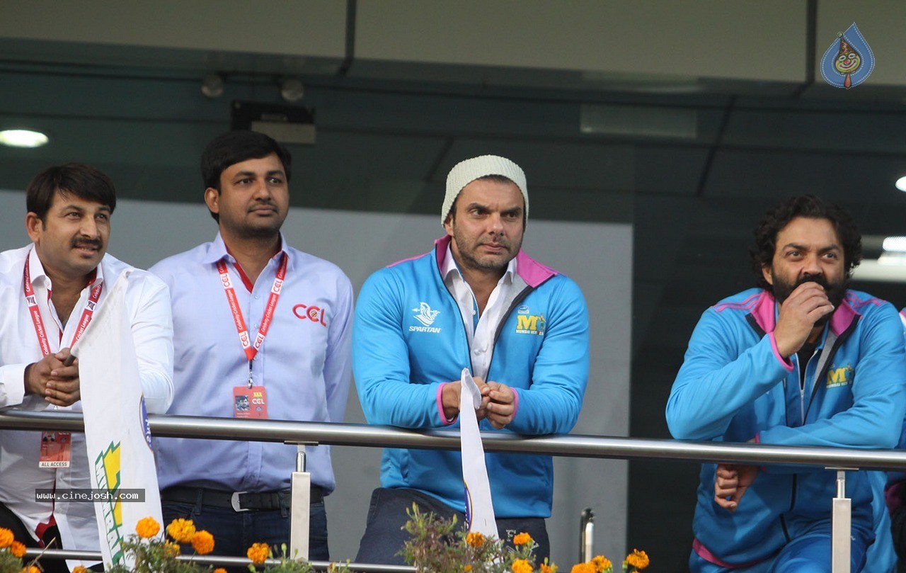 CCL 5 Mumbai Heroes vs Kerala Strikers Match Photos - 96 / 120 photos