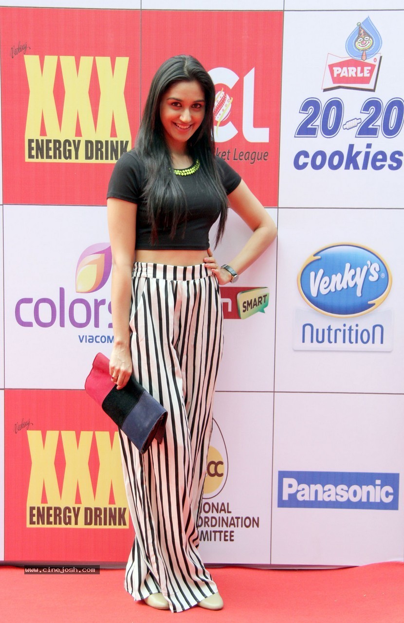 CCL 5 Mumbai Heroes Vs Veer Marathi Match - 35 / 83 photos