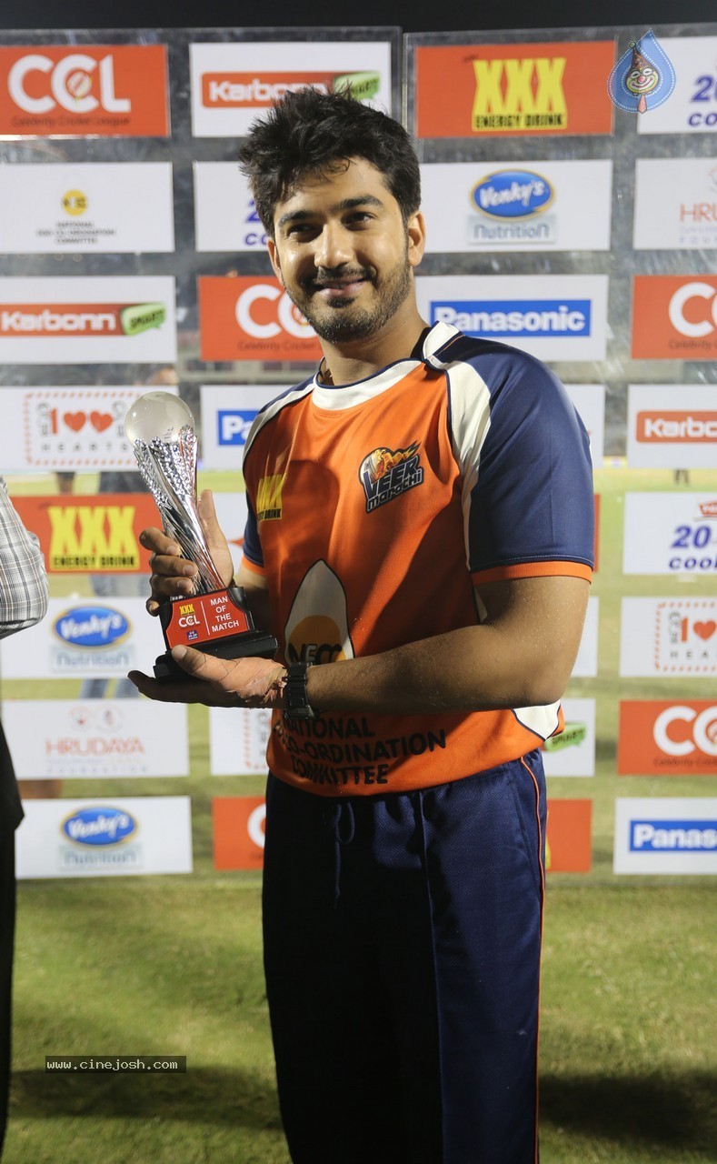 CCL 5 Mumbai Heroes Vs Veer Marathi Match - 49 / 83 photos