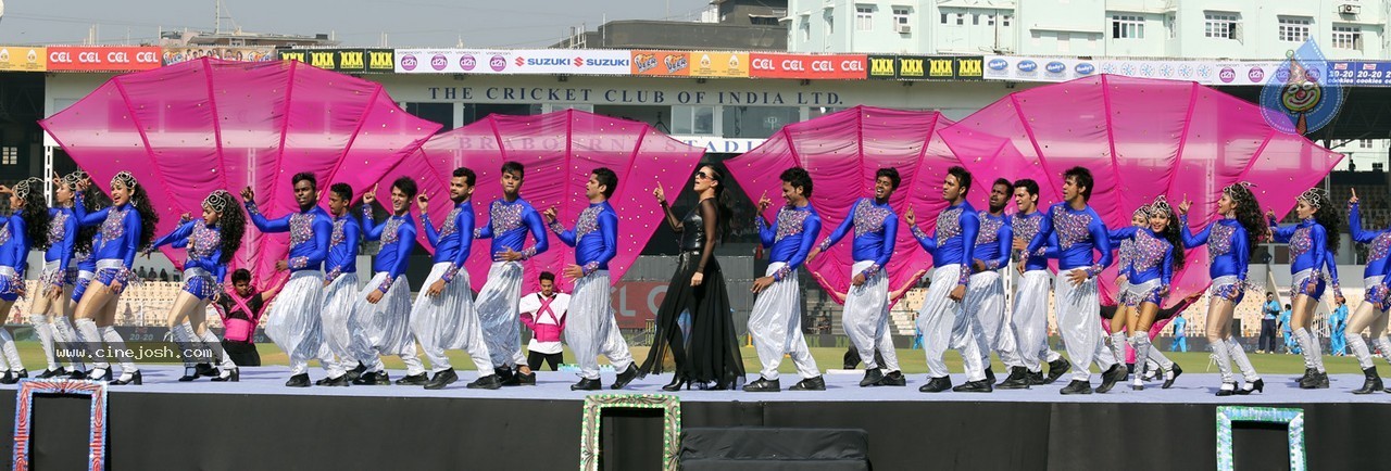 CCL 5 Mumbai Heroes Vs Veer Marathi Match - 69 / 83 photos