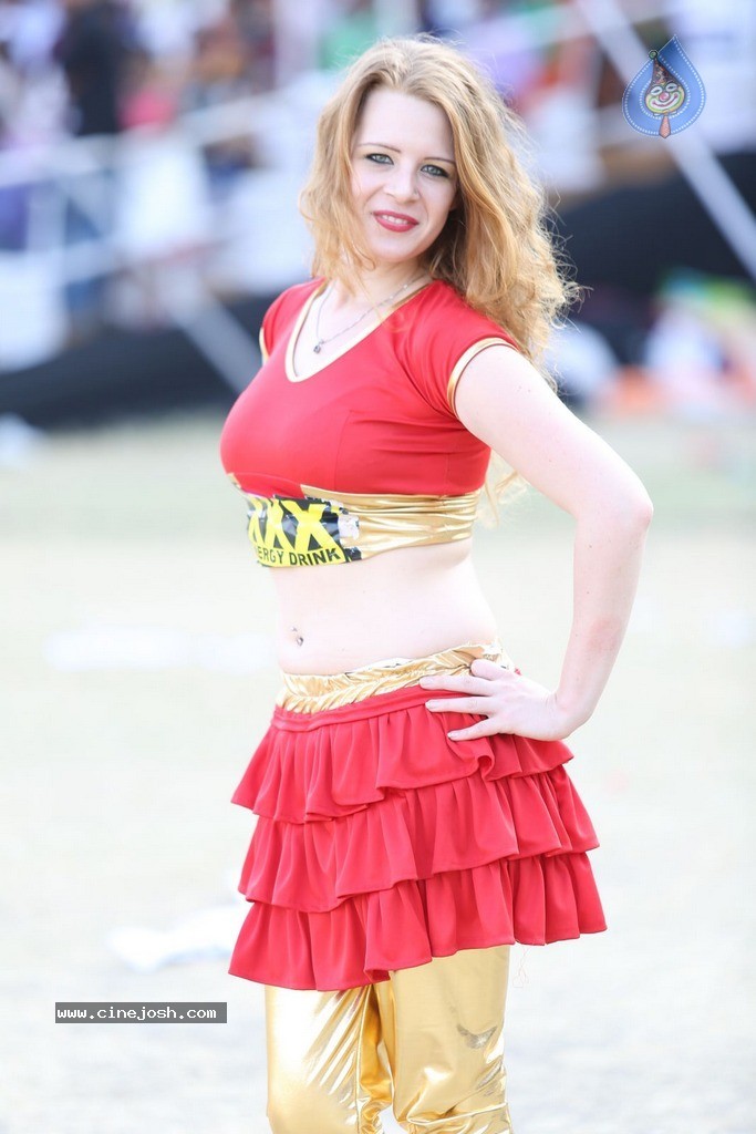 CCL 5 Telugu Warriors vs Karnataka Bulldozers Match Photos - 153 / 178 photos