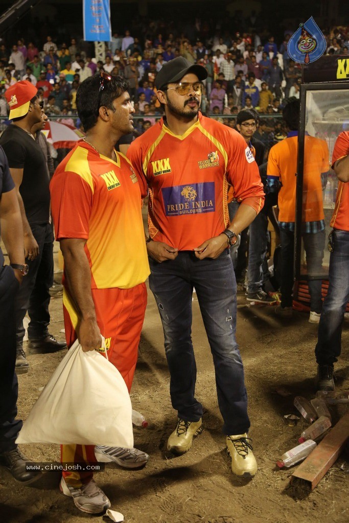 CCL 5 Telugu Warriors vs Karnataka Bulldozers Match Photos - 156 / 178 photos