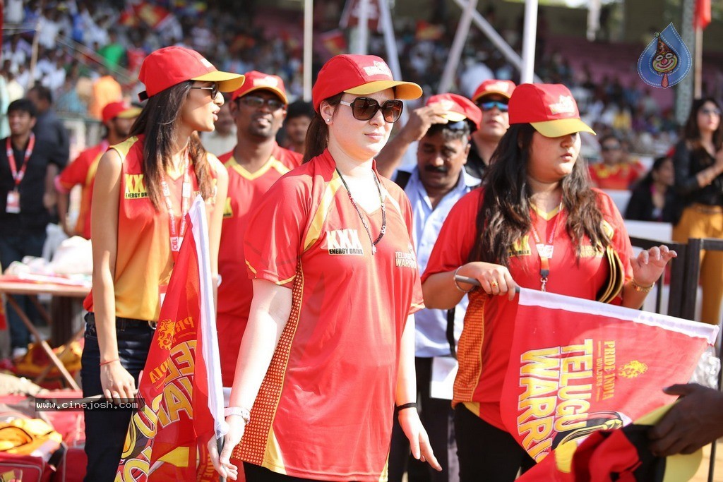 CCL 5 Telugu Warriors vs Karnataka Bulldozers Match Photos - 174 / 178 photos