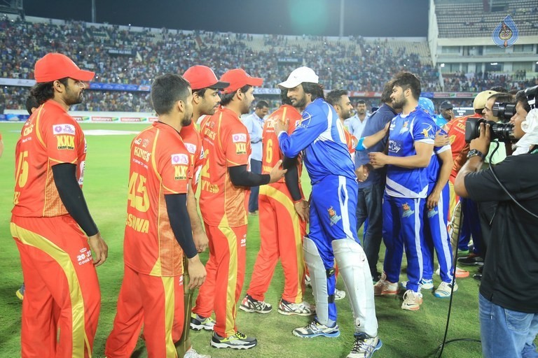 CCL 6 Karnataka Bulldozers Vs Telugu Warriors Final Match Photos - 12 / 122 photos