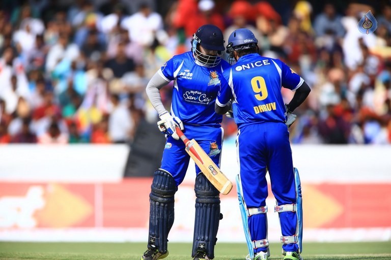 CCL 6 Karnataka Bulldozers Vs Telugu Warriors Final Match Photos - 25 / 122 photos