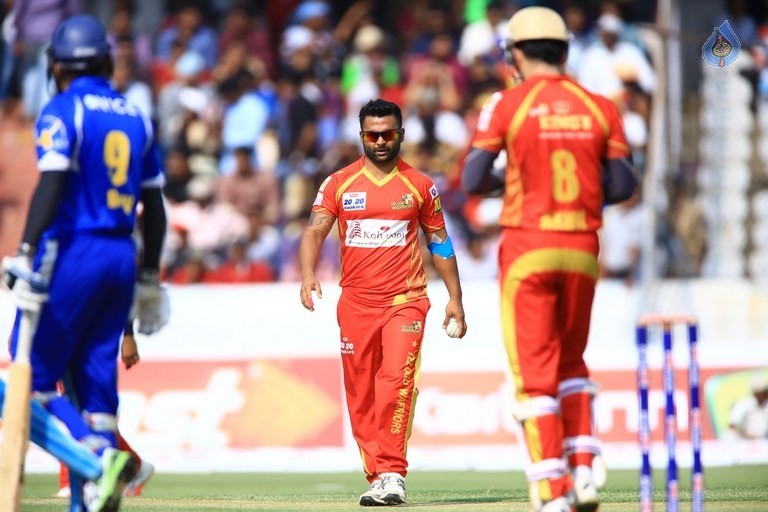 CCL 6 Karnataka Bulldozers Vs Telugu Warriors Final Match Photos - 87 / 122 photos
