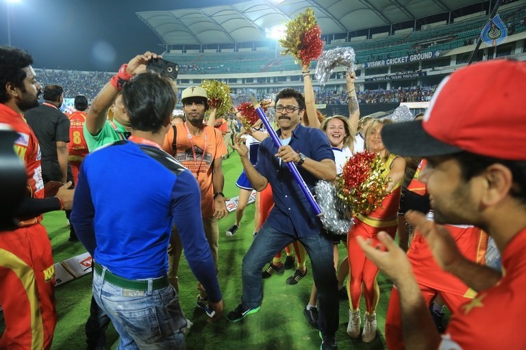 CCL 6 Karnataka Bulldozers Vs Telugu Warriors Final Match Photos - 89 / 122 photos