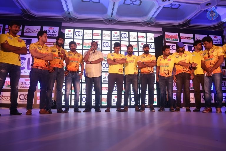 CCL 6 Press Meet Photos - 20 / 25 photos