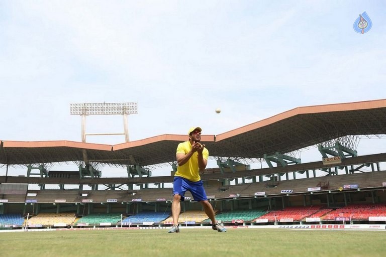 CCL 6 Telugu Warriors Vs Chennai Rhinos Match Photos - 108 / 126 photos