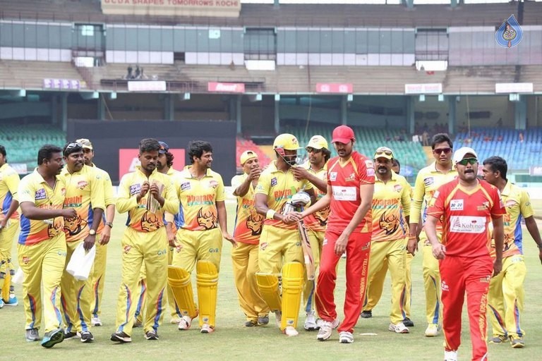 CCL 6 Telugu Warriors Vs Chennai Rhinos Match Photos - 121 / 126 photos