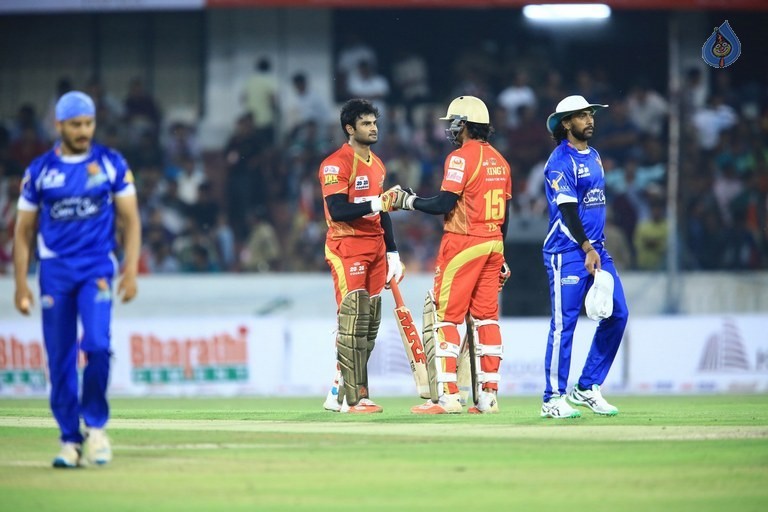 CCL 6 Telugu Warriors Vs Karnataka Bulldozers Match Photos - 1 / 63 photos