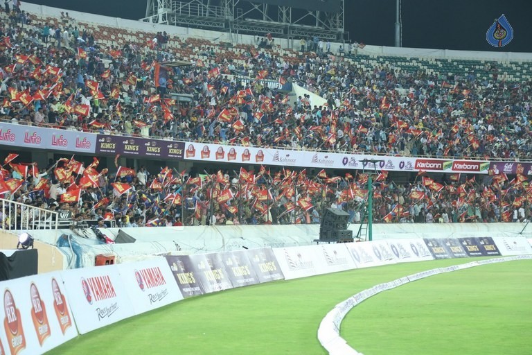 CCL 6 Telugu Warriors Vs Karnataka Bulldozers Match Photos - 23 / 63 photos