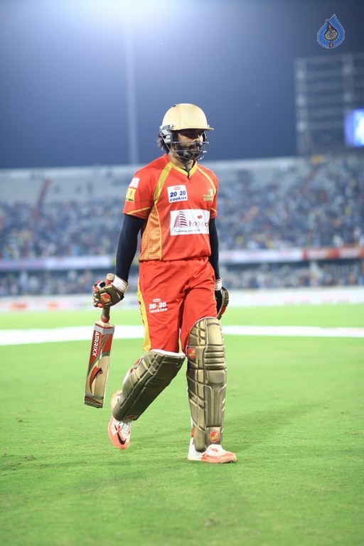 CCL 6 Telugu Warriors Vs Karnataka Bulldozers Match Photos - 24 / 63 photos