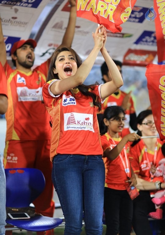 CCL 6 Telugu Warriors Vs Karnataka Bulldozers Match Photos - 28 / 63 photos