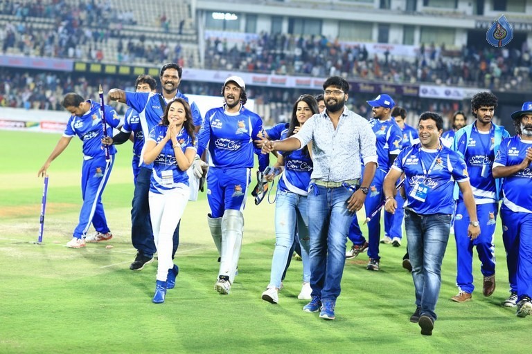 CCL 6 Telugu Warriors Vs Karnataka Bulldozers Match Photos - 52 / 63 photos