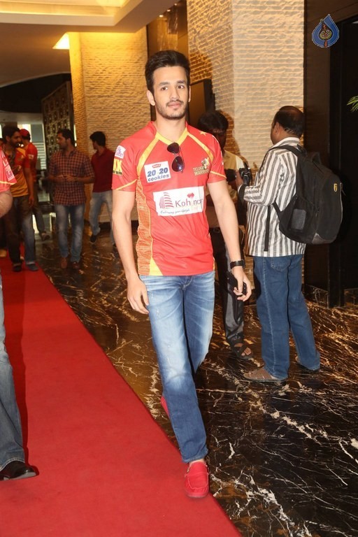 CCL Telugu Warriors Team Press Meet - 18 / 42 photos
