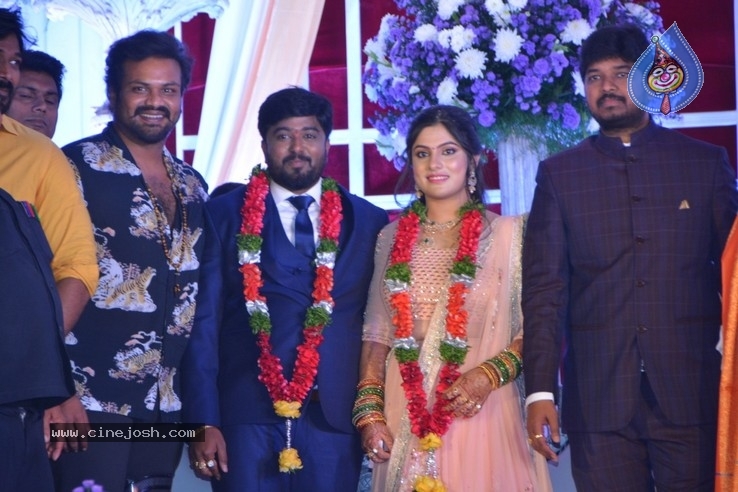 Celebraties at Praveen Kumar Yadav Wedding Reception - 24 / 39 photos
