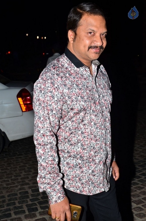 Celebrities at 64th Jio Filmfare Awards 2017 South 1 - 18 / 60 photos