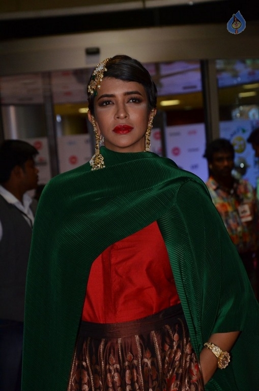 Celebrities at 64th Jio Filmfare Awards 2017 South 2 - 27 / 93 photos