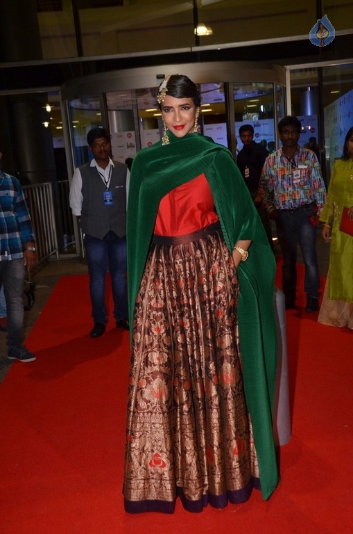 Celebrities at 64th Jio Filmfare Awards 2017 South 2 - 33 / 93 photos